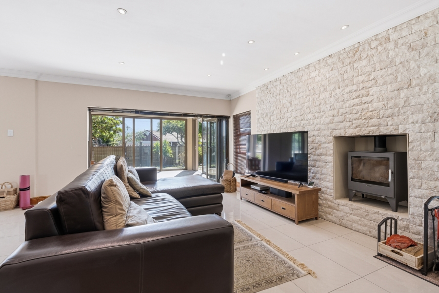 3 Bedroom Property for Sale in Pinelands Western Cape